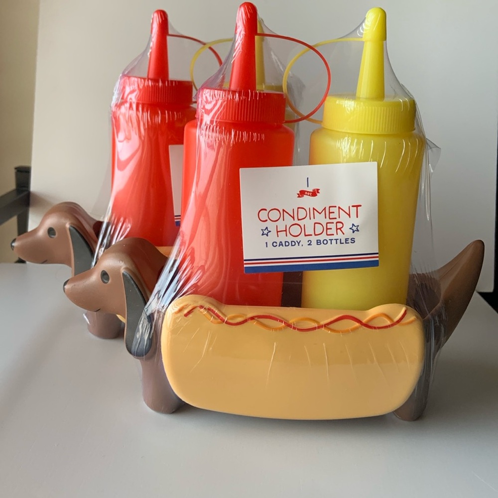 Condiment Holder - Weenie Dog in Hotdog Bun 🌭